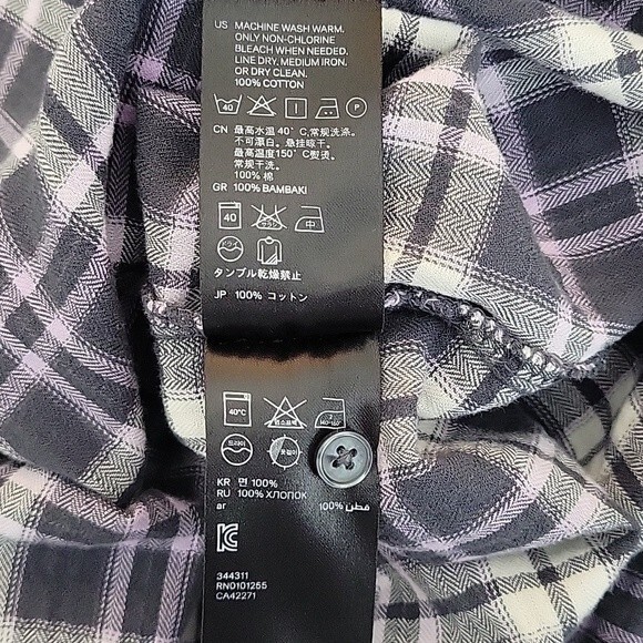 H&M DIVIDED Plaid Gray Pink Long Sleeve Button Up Shirt size 4 Pintuck Collared - Picture 16 of 16